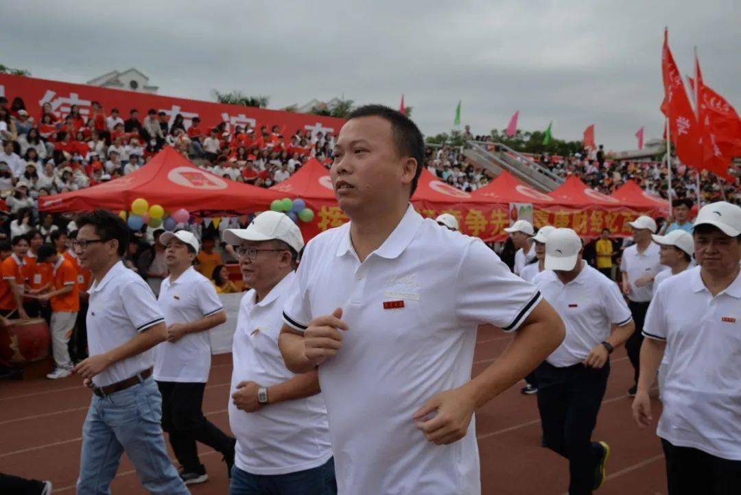船长带队斩获胜利，英勇无畏