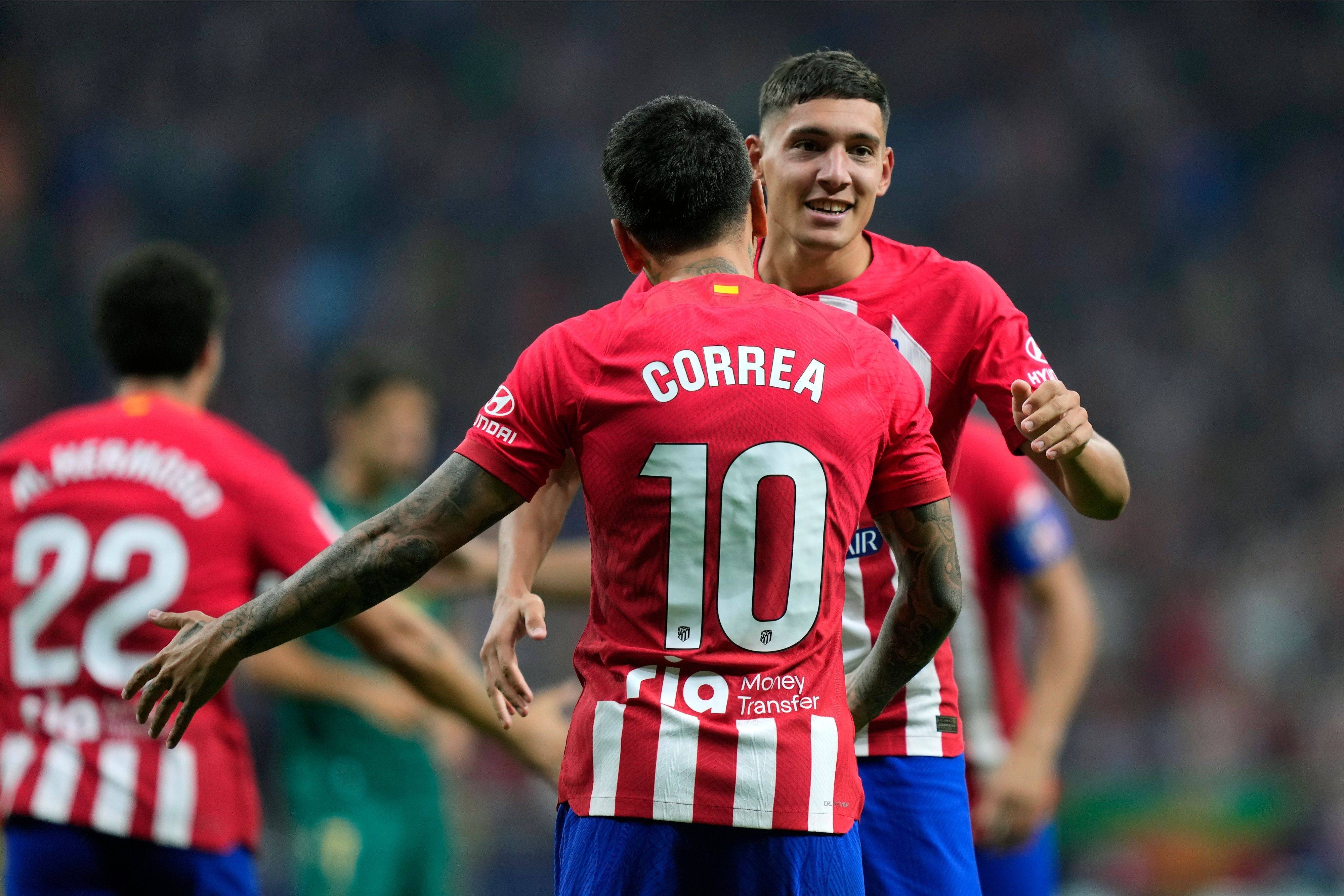 包含马德里竞技签下意大利中场球员，球队中场迎新旺盛的词条