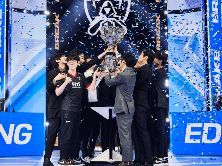 爱游戏官方-TL鏖战EDG，CoreJJ关键团战开团秒人鏖战多局全球总决赛，技惊四座的简单介绍