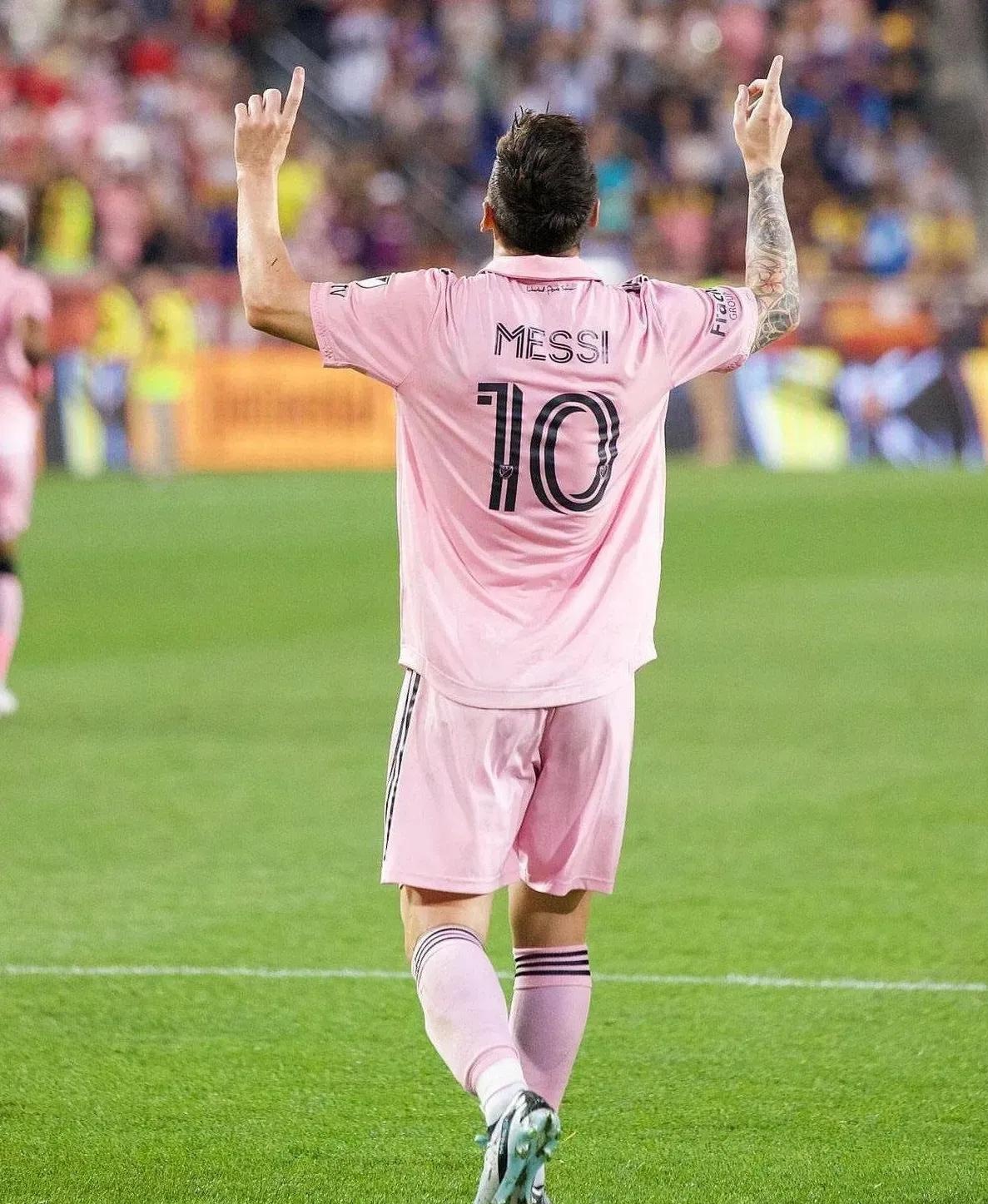 爱游戏下载-梅西纳表现关键，为球队主场胜利立下功劳