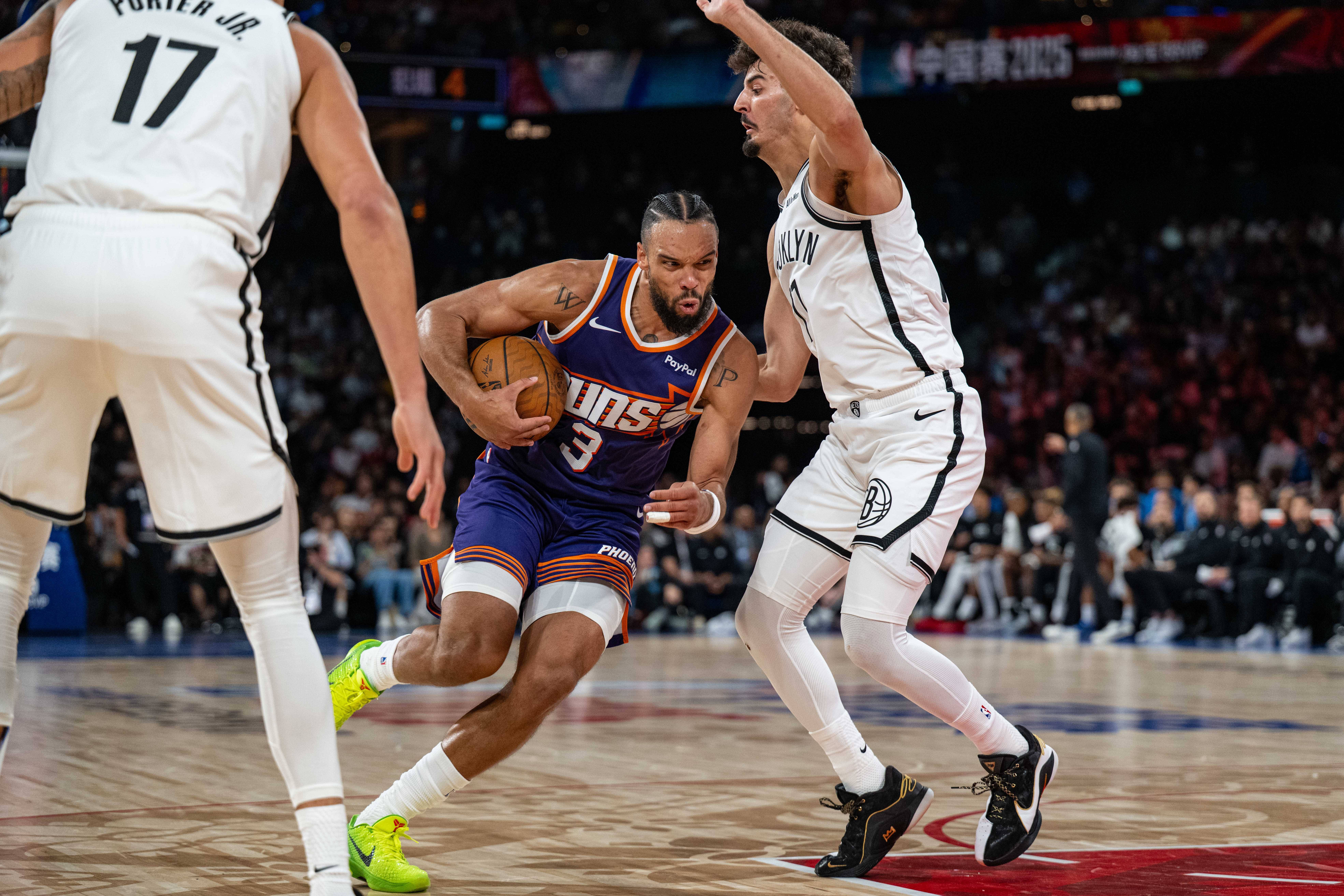 爱游戏官方-NBA季前赛结束，球队备战新一季