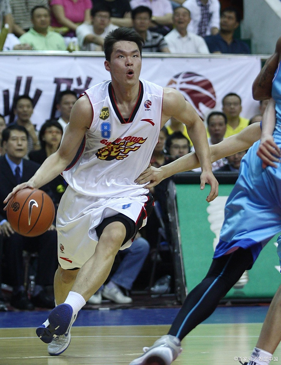 爱游戏APP-篮网鏖战76人，易建联高光表现的简单介绍