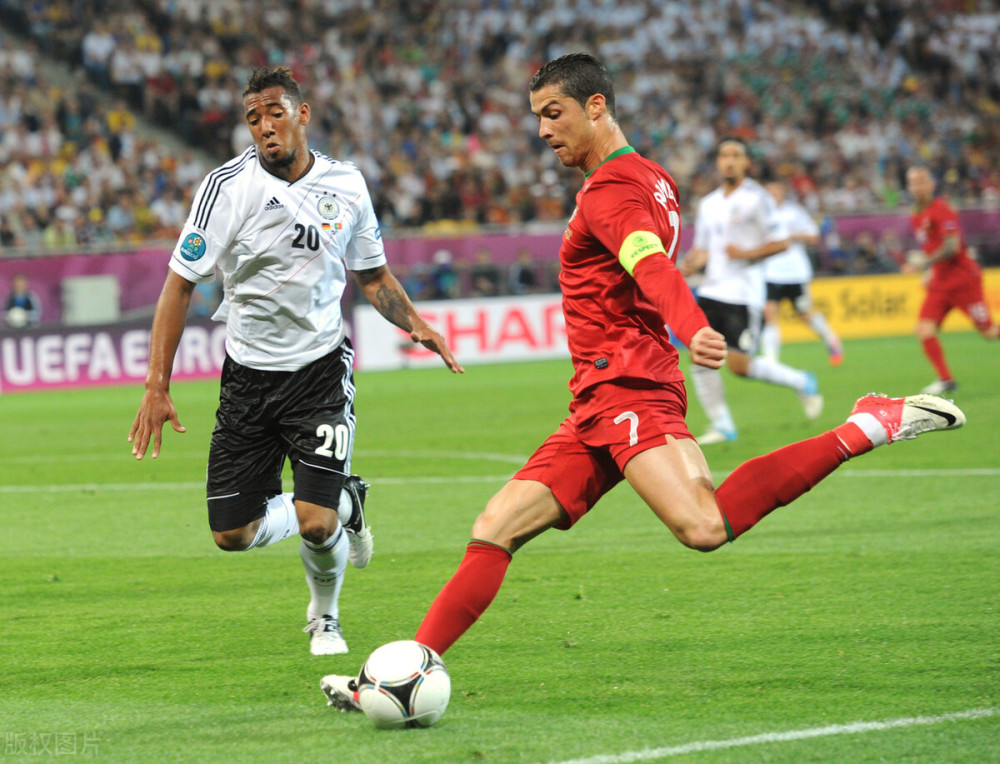 德国队完胜法国队，奥恰洛夫高光表现的简单介绍