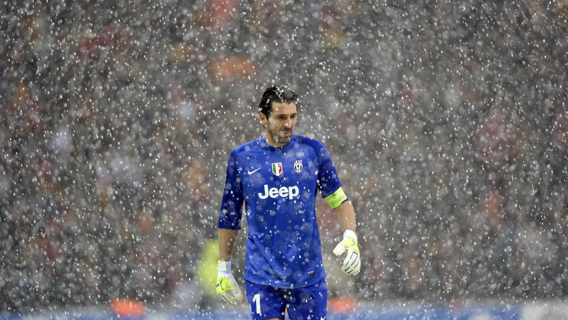 逆改天命的魔法师，福登在希腊对阵洪都拉斯的虚幻战役中扛起一切